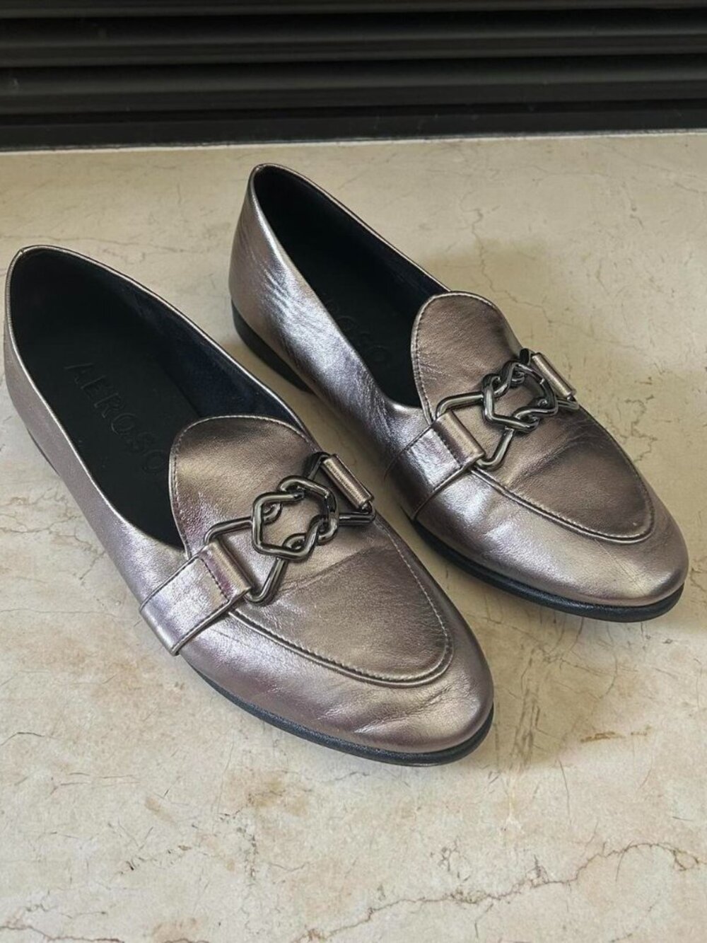 Aerosoles silver metallic loafers with buckle detail size 8